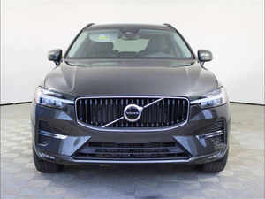 2022 pour XC60 B5 Momentum SUV 4 portes AWD d'occasion, 1-25000 milles, sièges en cuir, conduite à gauche, toit ouvrant, phares LED, vente en gros à prix abordable - Product Image 3