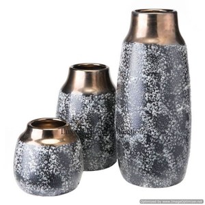 Hammered Stylish Home Decor Flower Display Vase Black Color <b>Powder</b> Coated Shiny Look and Made of Pewter <b>Cast</b> Handmade Vase - Product Image 2
