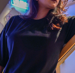 Camiseta de Verano para Mujer al por Mayor, de Alta Calidad, Moderna, Urbana, Estampada, Holgada, con Cuello Redondo, Informal, Transpirable y de Secado Rápido - Product Image 4