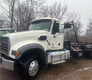 ดีที่สุด!! ราคาขายส่งปี 2024 สำหรับรถบรรทุกมือสอง For-MackS Granite 64FR แบบ Roll Off - รถบรรทุกอัตโนมัติ 6x4 พวงมาลัยซ้าย/ขวา ไมล์น้อย พร้อมการรับประกัน - Product Image 1