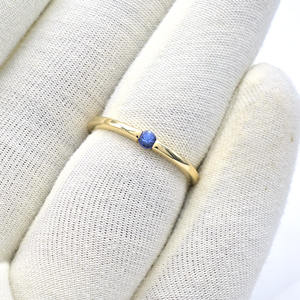 Compre Ahora Anillo Delicado de Oro Sólido de 14k con Tanzanita de Corte Redondo de 3mm, Banda Minimalista con Gema, Piedra de Nacimiento de Diciembre para Mujer - Product Image 2