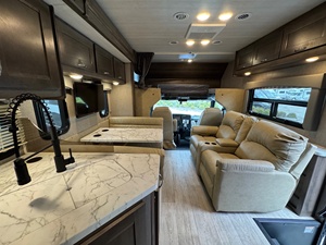 Wholesale Used 2019 2020 Nexus RV Triumph 30TSC Lightweight Waterproof Travel Trailer with 7 Person Sleeping Capacity Available - Product Image 3