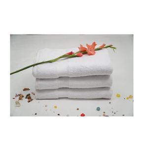 Toalla de Mano de Algodón Puro de Excelente Calidad, Blanca, 550 GSM, para Uso en Salas de Espera de Aeropuertos y Instalaciones Premium, Disponible en Grandes Cantidades - Product Image 1