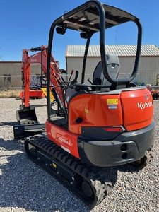 Excavadora Compacta Hidráulica Kubota KX033-4 de 3.3T |   Miniexcavadora Kubota KX033-4 de 3.3 toneladas para paisajismo - Product Image 5