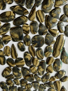 Natural Schalenblende piedras preciosas sueltas cabujón mezcla forma y tamaño para la fabricación de joyas lote de suministro - Product Image 2