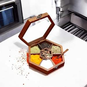 Boîte à épices en bois de qualité supérieure pour ranger les masala, les herbes et les assaisonnements, avec un design élégant pour la maison et la restauration - Product Image 1