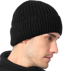 Manufacturer Rubber Patch Logo Outdoor Thick <b>Winter</b> Knitted Baggy Beanie Cap <b>Hat</b> Men And <b>Women</b> - Product Image 6