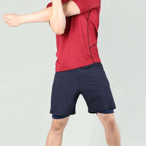 Short d'entraînement Premium 2-en-1 pour hommes Double couche confortable et durable pour les entraînements Vêtements décontractés Motif solide OEM écologique - Product Image 3