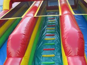 Grand toboggan gonflable en PVC pour usage universel, locations commerciales et événements festifs - Product Image 4