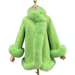 Capa de Piel Sintética Verde para Mujer, Estilo Lujoso, Superventas 2026, 100% Alta Calidad, Gruesa, Elegante, para Invierno, con Forro de Piel Sintética, MOQ Bajo, Precio Bajo - Product Image 1