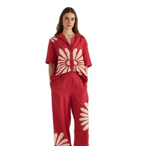 Ensemble de cordon rouge fantaisie pour femmes avec impression personnalisée Tenue de salon 2 pièces Fournisseur en gros B2B Ensembles de cordon d'impression personnalisée pour boutiques - Product Image 1
