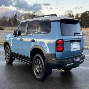 Toyota Land Cruiser 2024 USADO EN EXCELENTES CONDICIONES - Product Image 3