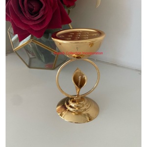 หัวเขากวางสำหรับตกแต่งบ้านทำมือทำจากโลหะพร้อมที่วางธูปทอง - Product Image 5