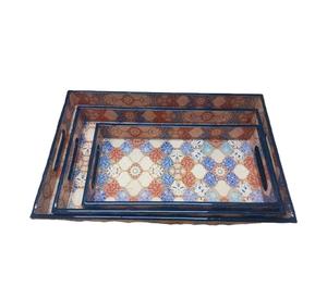 Plateaux de service de forme ronde tendance pour la maison Plateaux de service en résine et en bois au design unique de meilleure qualité pour le prix de gros - Product Image 4