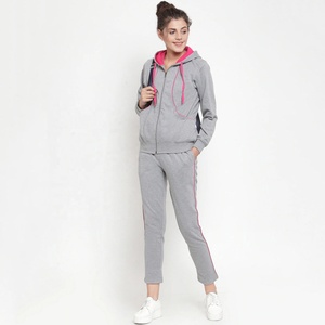 Vêtements de sport survêtements d'entraînement de fitness matériau respirant et doux 100% coton femmes ensemble deux pièces survêtement pour femmes - Product Image 5