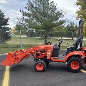 Tracteur Kubota d'occasion 4x4, moteur diesel haute puissance, machine agricole robuste, prix réduits, à vendre - Product Image 4
