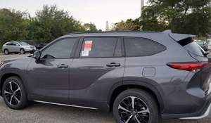 Mejor Oferta Para Nuevo |   Toyota Highlander XLE Usada, Años 2020-2026 |   XSE - LHD |   Volante a la Derecha - Product Image 2