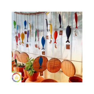 La decoración única del hogar con peces de madera combina la belleza costera con la artesanía de alta gama y la simplicidad - Product Image 1