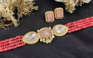 Hermoso conjunto de collar Polki Kundan chapado en oro, pendientes, joyería de latón a la moda para bodas, fiestas para ocasiones de aniversario - Product Image 3