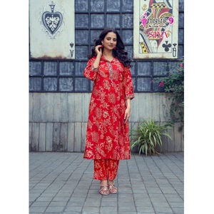 Designer Roman Silk Foil Printed Co-Ord Set pour les femmes à la demande Dernière mode indienne et pakistanaise avec vente de travaux de broderie - Product Image 1