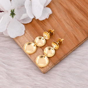 Boucles d'oreilles pendantes tendance à la vente chaude, jolies boucles d'oreilles en laiton plaqué or, bijoux fantaisie à la mode pour femmes, cadeaux d'anniversaire - Product Image 5