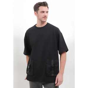 T-shirt à col rond surdimensionné en coton 100% de luxe pour hommes T-shirts surdimensionnés noirs à motif solide pour un usage quotidien - Product Image 1