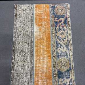 Tapis turc vintage de 1,7 x 4,5 pieds, petit tapis, tapis persan bleu - Product Image 3