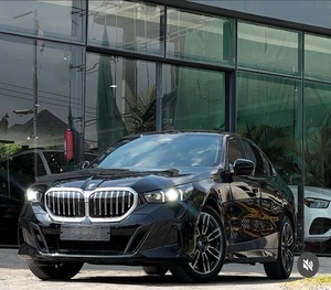 UTILISÉ LHD/RHD 2023 BMWSS 520iSS - Product Image 2