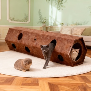 Tunnel pour chat hexagonal multifonctionnel, lit, griffoir, jeu intérieur, repos, affûtage des griffes, en laine pour plusieurs chats de toutes tailles - Product Image 3