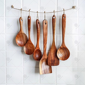 Cuillères en bois écologiques en gros - Ensemble de 100 pièces de tailles variées pour restaurants, cafés et fêtes par Saniya Handicraft - Product Image 1