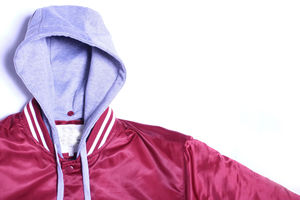 Chaqueta Universitaria Impermeable con Capucha en Tela Satén de Invierno con Decoración Bordada - Product Image 5