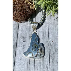 Pendentif Coyote en argent sterling Alonzo Mariano avec accents de diamants et de perles, chaîne plaquée or rose, cadeau religieux - Product Image 1