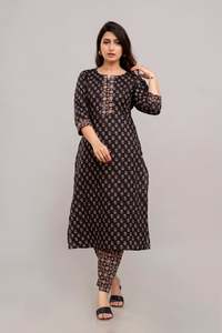 Ensemble Kurta en coton d'été pour femmes, imprimé floral, avec dupatta et pantalon, tenue indienne confortable pour tous les jours - Product Image 3