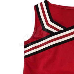 Haut de sport respirant en tissu extensible pour la cheerleading, favorisant la mobilité lors des routines d'équipe - Product Image 3