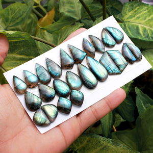 Paire naturelle pour la fabrication de bijoux Paire de boucles d'oreilles Labradorite naturelle Dos plat Cabochon Arc-en-ciel Labradorite Boucles d'oreilles en cristal faites à la main - Product Image 4