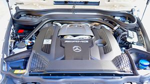 Mercedes-AMG G63 2025 Usado, 260 Millas, Motor V8 Biturbo, Equipamiento de Alta Gama, Sin Modificaciones - Product Image 6