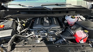 2023 Cadillac Escalade V-Series 6.2L V8 suralimenté à quatre roues motrices automatique SUV/Crossover - Product Image 6