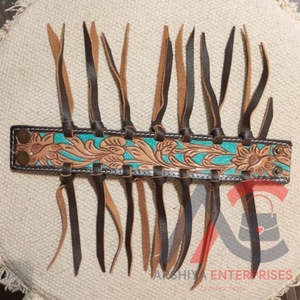 Pulsera de cuero tallada personalizada, brazalete de cuero hecho a mano, brazalete con flecos, estilo bohemio, brazalete de cuero genuino, regalo para mujer - Product Image 1