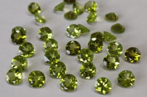 Peridoto Natural, Corte Redondo, 1.25 mm, Facetado, Peridoto Suelto de Primera Calidad - Product Image 5