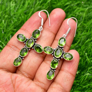 ต่างหูห้อยทำมือทำด้วยมือสีเงิน925ยอดนิยมยอดนิยมดีไซน์ใหม่พร้อมพลอยรูปวงรีเพอริโดต์ของขวัญราคาขายส่งสำหรับเธอ - Product Image 3