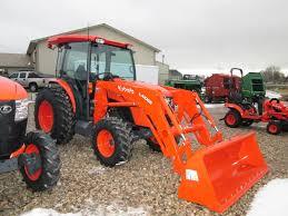 Tracteur utilitaire MX6000HST 2023 |   Tracteur de taille moyenne 70 CV, diesel, transmission par engrenages, 4 roues motrices, usage agricole et commercial, moteur haute performance - Product Image 5