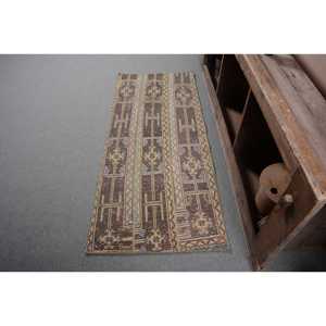 Tapis de 2,2 x 5,2 pieds, petit tapis turc, tapis persan brun - Product Image 1