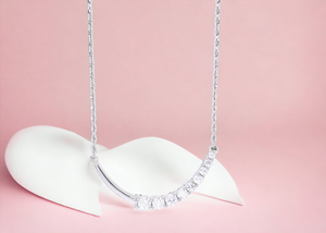 Viaje 0,50 quilates redondo FG/VS Moissanite collar 18 pulgadas plata esterlina disponibilidad al por mayor - Product Image 3