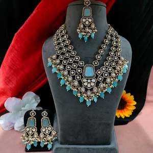 Conjunto de collar detallado de circón y moissanita, elegancia atemporal y encanto moderno, ideal para ocasiones especiales, respetuoso con el medio ambiente - Product Image 2