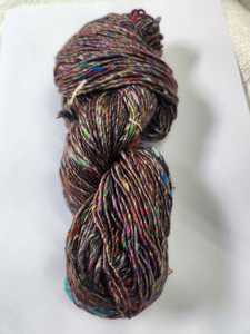 เส้นด้ายหลากสีผ้าทวีดสำหรับถักมือและถักไหมพรมเส้นใยไหมรีไซเคิลเป็นมิตรกับสิ่งแวดล้อมสำหรับขายตามสั่ง - Product Image 4