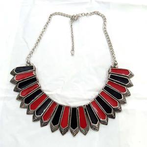 Colliers de perles de conception chaude de Meena Work pour la fête de mariage porter avec perle pierre principale Style religieux disponible prix en vrac inde - Product Image 1