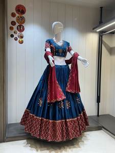 Nueva colección exclusiva de ropa de fiesta Navratri Chaniya Choli para exportador mundial disponible a precio de exportación - Product Image 5