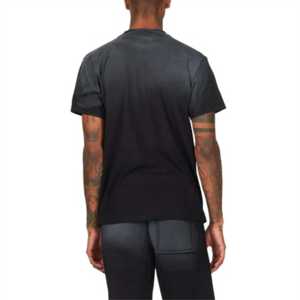 Ensemble T-shirt et short élégants pour hommes personnalisés OEM-Confortables et durables pour un style de vie actif - Product Image 5