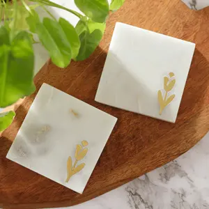 Juego de Posavasos Cuadrados de Mármol Blanco Natural con Diseño Clásico de Tulipán, Ecológicos y Resistentes al Calor |   Venta al por Mayor para el Hogar y la Oficina - Product Image 3