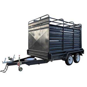 Remorque pour bétail en métal noir avec double essieu et porte-rampe pour usage agricole - Product Image 5